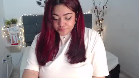 kathygonzalez_ online show from February 1, 11:58 pm