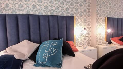 Snapshot of kathypink_ chatting on April 9, 4:12 am Kathy online show from April 9, 4:12 am