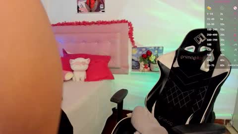 valentina  online show from February 3, 11:59 am