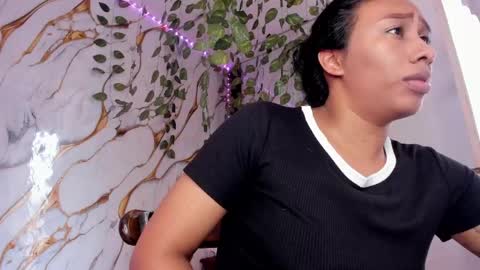 Snapshot of katia606424 chatting on May 27, 4:48 pm Katia online show from May 27, 4:48 pm