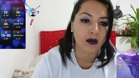Snapshot of katia_collins chatting on February 19, 1:18 am Katia collins online show from February 19, 1:18 am