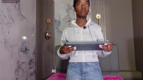 Snapshot of katia_green chatting on January 17, 12:21 pm Katia online show from January 17, 12:21 pm