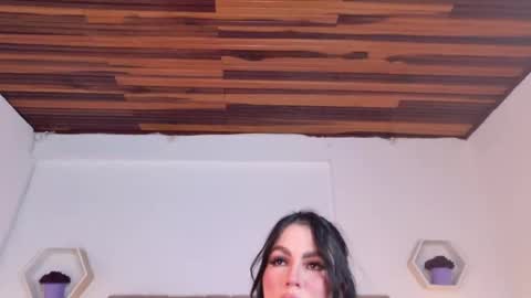 Snapshot of katia_moree chatting on April 23, 10:56 pm Kate online show from April 23, 10:56 pm