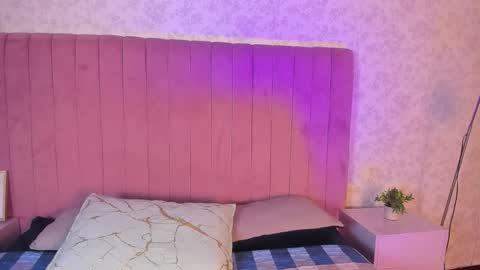 Snapshot of katiawilson_ chatting on February 10, 3:05 pm katiawilson online show from February 10, 3:05 pm