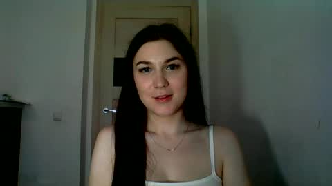 Snapshot of katie_foxi chatting on June 15, 5:26 pm katie_foxi online show from June 15, 5:26 pm