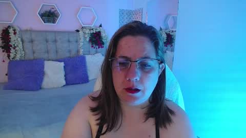 katerin Joness online show from March 8, 12:30 pm