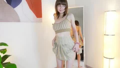 Katie online show from October 28, 1:58 pm