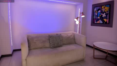 Snapshot of katieangel1 chatting on September 25, 11:14 am katieangel1 online show from September 25, 11:14 am