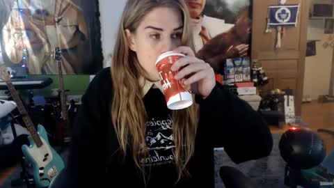 Katie online show from December 19, 4:02 am