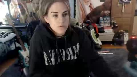 Katie online show from December 20, 4:20 am