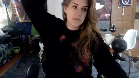 Katie online show from February 28, 9:01 pm