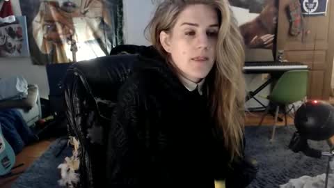 Snapshot of katiecutie_5 chatting on February 25, 5:28 am Katie online show from February 25, 5:28 am