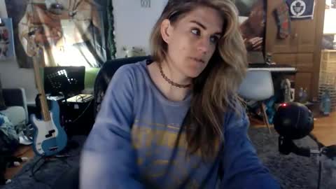Snapshot of katiecutie_5 chatting on June 3, 4:37 am Katie online show from June 3, 4:37 am