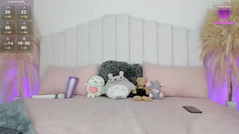 Snapshot of katiee3 chatting on November 12, 8:52 pm Katie online show from November 12, 8:52 pm