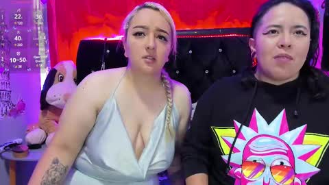 Snapshot of katieeandsharon chatting on February 10, 6:20 am SHARON KATIEE online show from February 10, 6:20 am