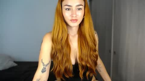 Snapshot of katiejane_ chatting on February 5, 2:37 pm Katie Jane online show from February 5, 2:37 pm