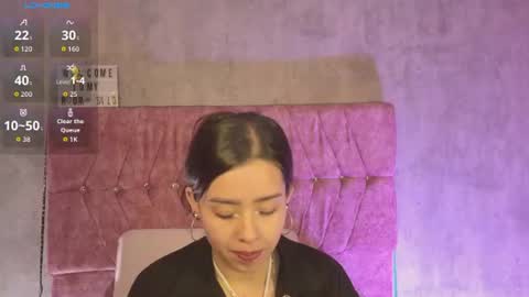 Snapshot of katiie_m chatting on July 15, 8:08 am Katie online show from July 15, 8:08 am