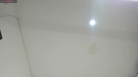 Snapshot of katitaluxury_hot chatting on December 21, 9:55 pm katitaluxury_hot online show from December 21, 9:55 pm