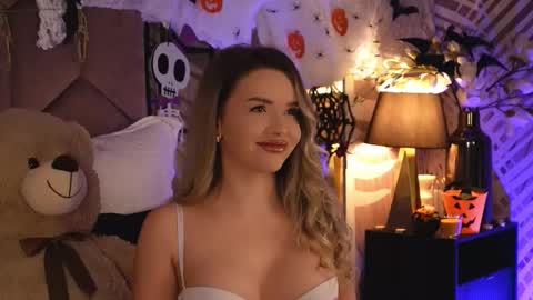 KatJolie online show from October 27, 8:13 pm