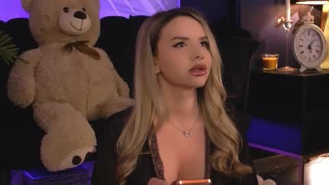 KatJolie online show from February 21, 8:32 pm