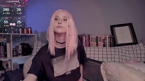 katkittykate online show from November 14, 5:00 pm