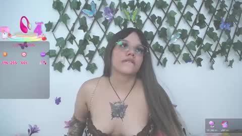 Snapshot of katlynvibe chatting on March 3, 3:01 am KATLYN online show from March 3, 3:01 am