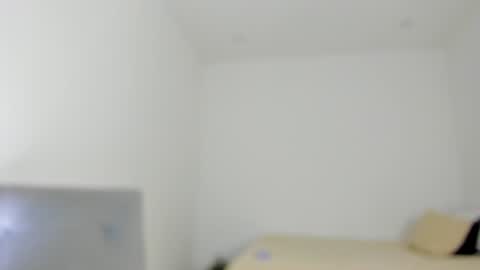 Follow me on instagram and twitter as correaktnees online show from December 12, 7:52 am