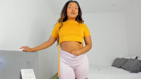 Follow me on instagram and twitter as correaktnees online show from December 21, 10:39 am