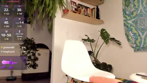 Snapshot of katrinaa_ricci chatting on December 20, 11:00 am Katrina Ricci online show from December 20, 11:00 am