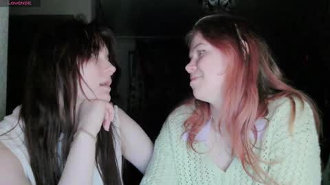 katrine_ine online show from November 14, 3:44 pm