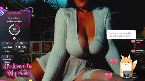 Snapshot of katrinedenev chatting on September 15, 8:42 pm KatrineDenev online show from September 15, 8:42 pm