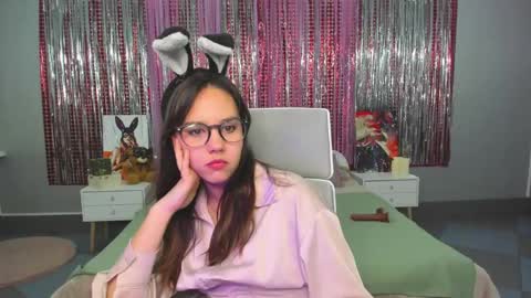 Kate online show from March 4, 9:07 am