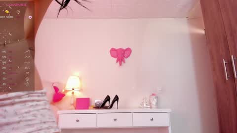 katte online show from December 11, 2:33 pm