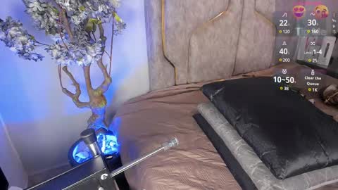 Katerine online show from March 2, 3:45 am