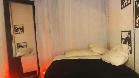 kattia online show from March 11, 12:22 am