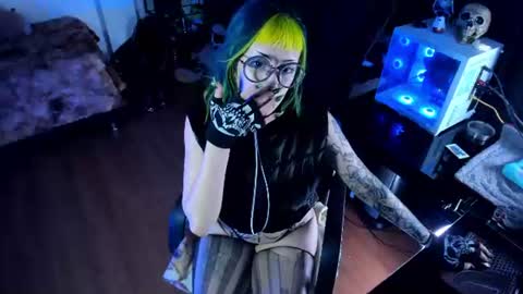 kattx   independent model online show from June 23, 4:21 am