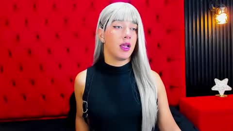 Snapshot of kattyjener chatting on March 3, 8:26 pm KattyJener online show from March 3, 8:26 pm