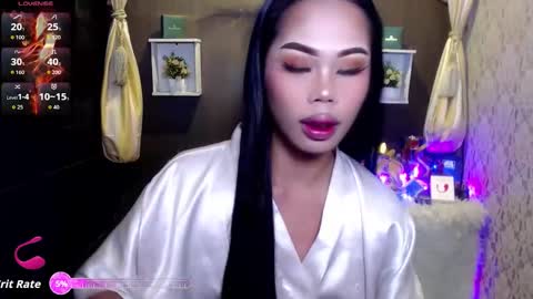 Camilla online show from March 6, 5:09 pm