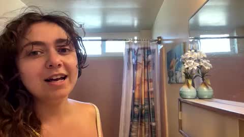 Princesse Kat  online show from February 6, 6:55 pm