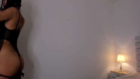 katy_contreras online show from April 1, 1:41 pm