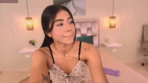 Snapshot of katya_rogerss chatting on May 17, 11:45 pm katya online show from May 17, 11:45 pm