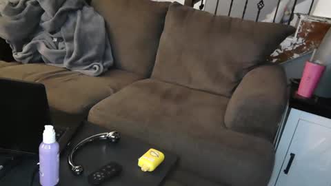 Snapshot of katycouple2003 chatting on February 26, 3:32 am katycouple2003 online show from February 26, 3:32 am