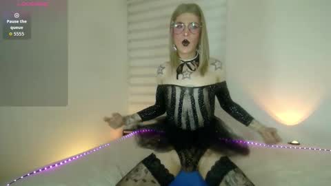 katy online show from September 22, 9:55 am