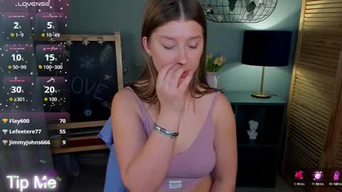 Snapshot of katymeaw chatting on February 3, 2:53 am katymeaw online show from February 3, 2:53 am