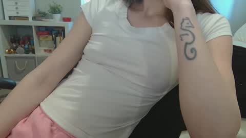 Katy online show from March 28, 8:52 pm