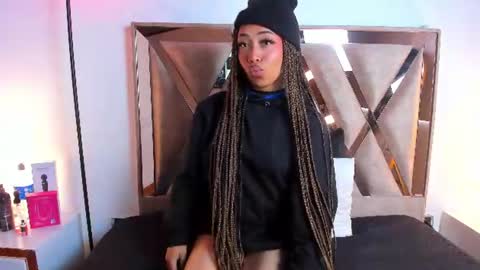 katyortiz online show from July 17, 12:12 pm