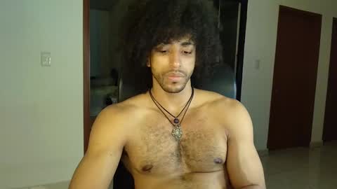 Snapshot of kaurilop chatting on December 6, 11:14 pm Kauri Lop online show from December 6, 11:14 pm