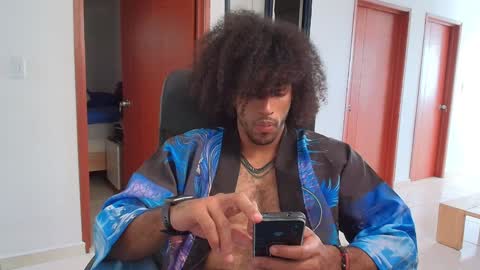 Snapshot of kaurilop chatting on December 14, 6:09 pm Kauri Lop online show from December 14, 6:09 pm