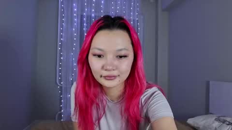 Snapshot of kawaii_nana chatting on March 1, 7:49 pm Nana online show from March 1, 7:49 pm