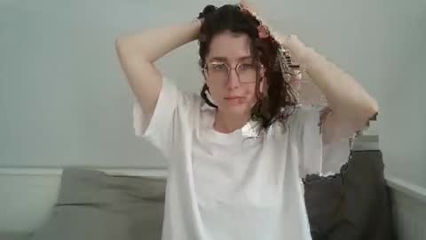Snapshot of kawaii_snowflake chatting on October 19, 1:01 pm kawaii snowflake online show from October 19, 1:01 pm